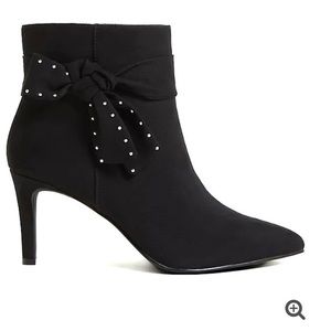 Torrid 8W 8 Wide Pointed Toe Studded Bootie Boots